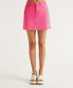 Brendahall.shop75c64e638b 1