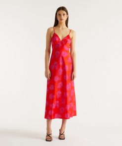 Brendahall.shop7c7b6bc055 1