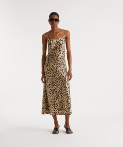 Brendahall.shopeb8eec11d7 1